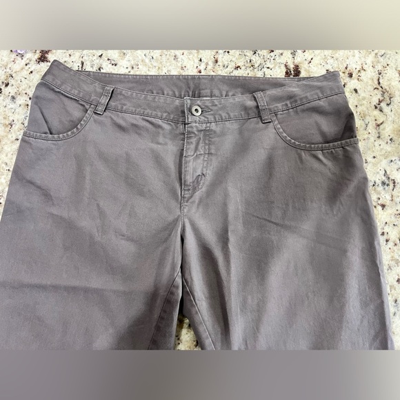 Columbia Grey Pants - Picture 5 of 6